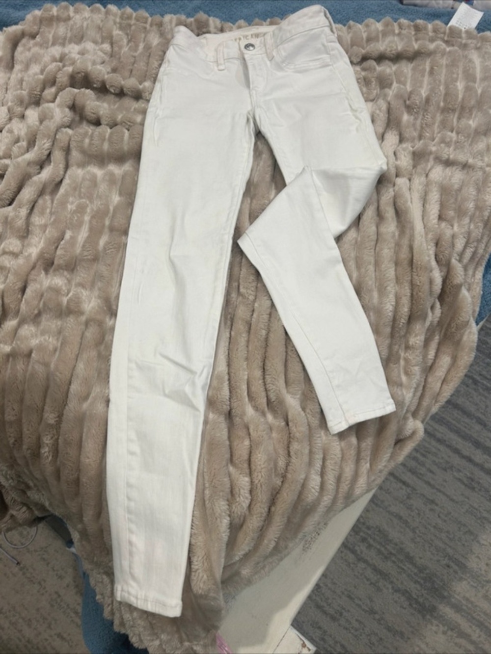 American Eagle skinny jeans